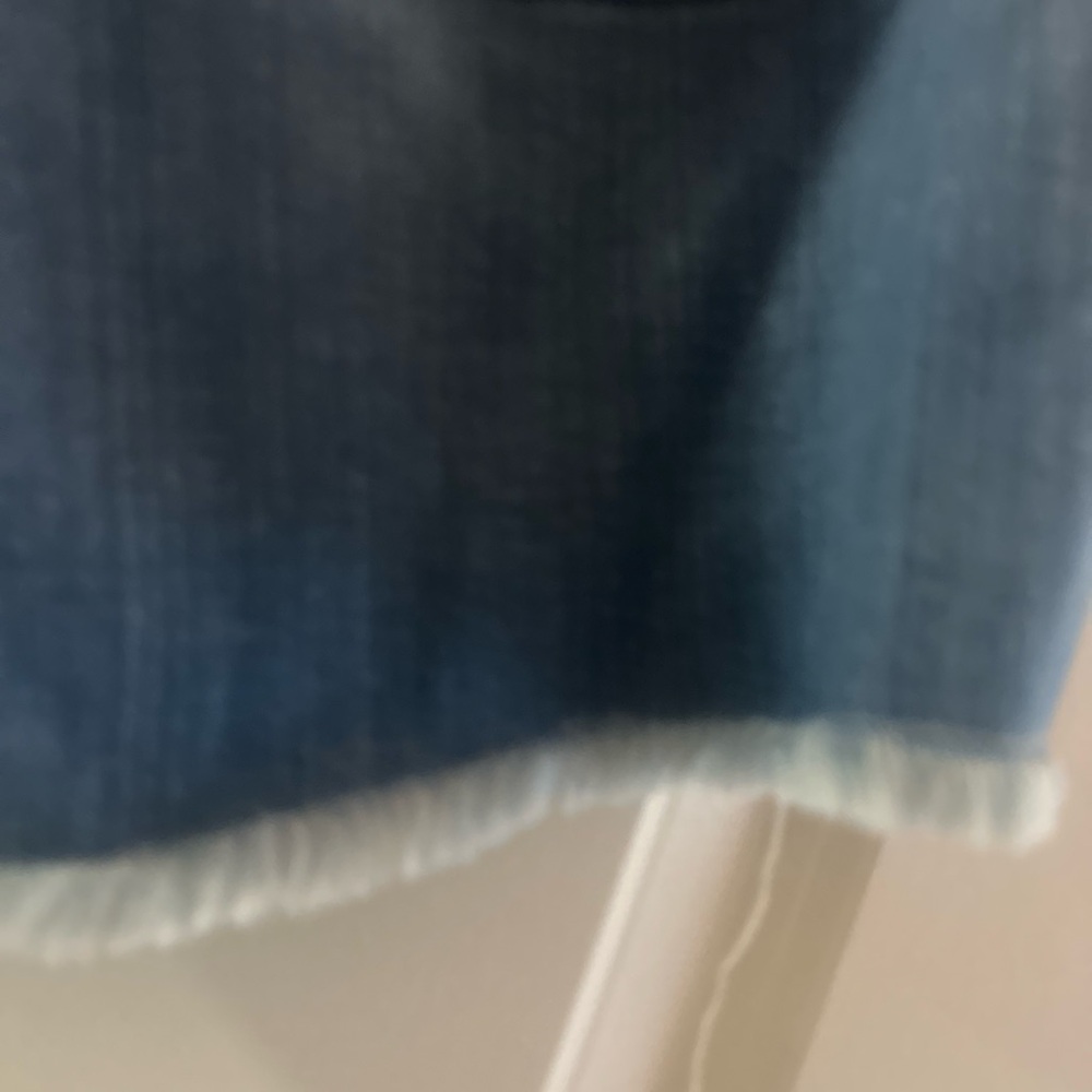Frame Denim Blue Jeans with Button Detail - Picture 3 of 5